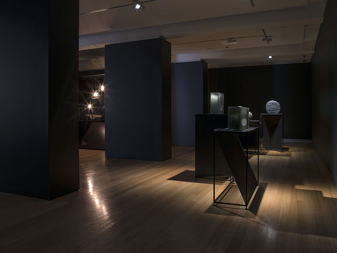 Installation view of 'Glass: Art design architecture' | Photo: Carl Warner